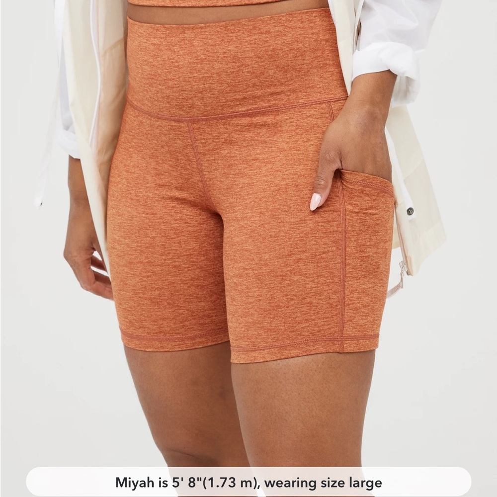 OFFLINE The Hugger High Waisted Pocket Bike Short